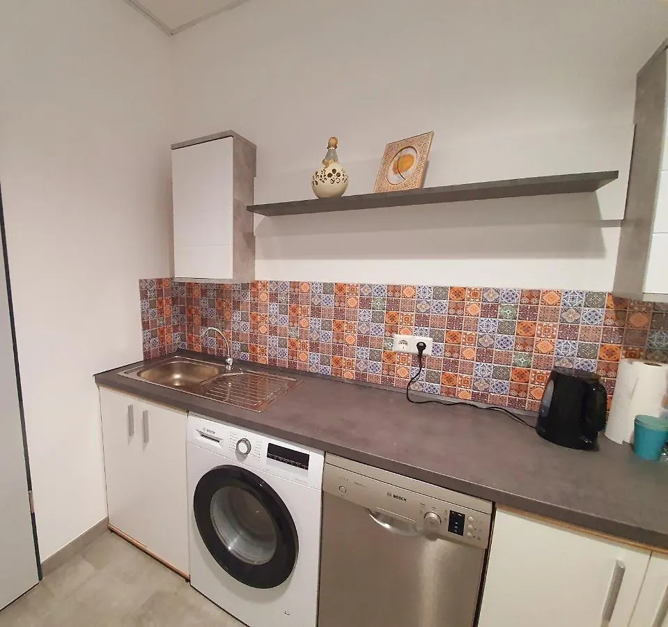 Freienwohnung Nahe Kuhsee Am Zwolf Apostel Platz Augsburg Apartment