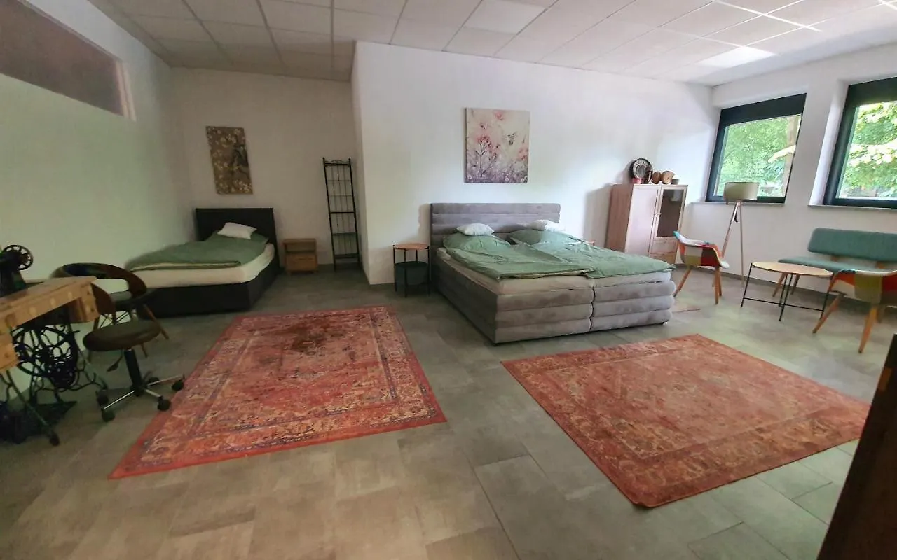 Freienwohnung Nahe Kuhsee Am Zwolf Apostel Platz Augsburg