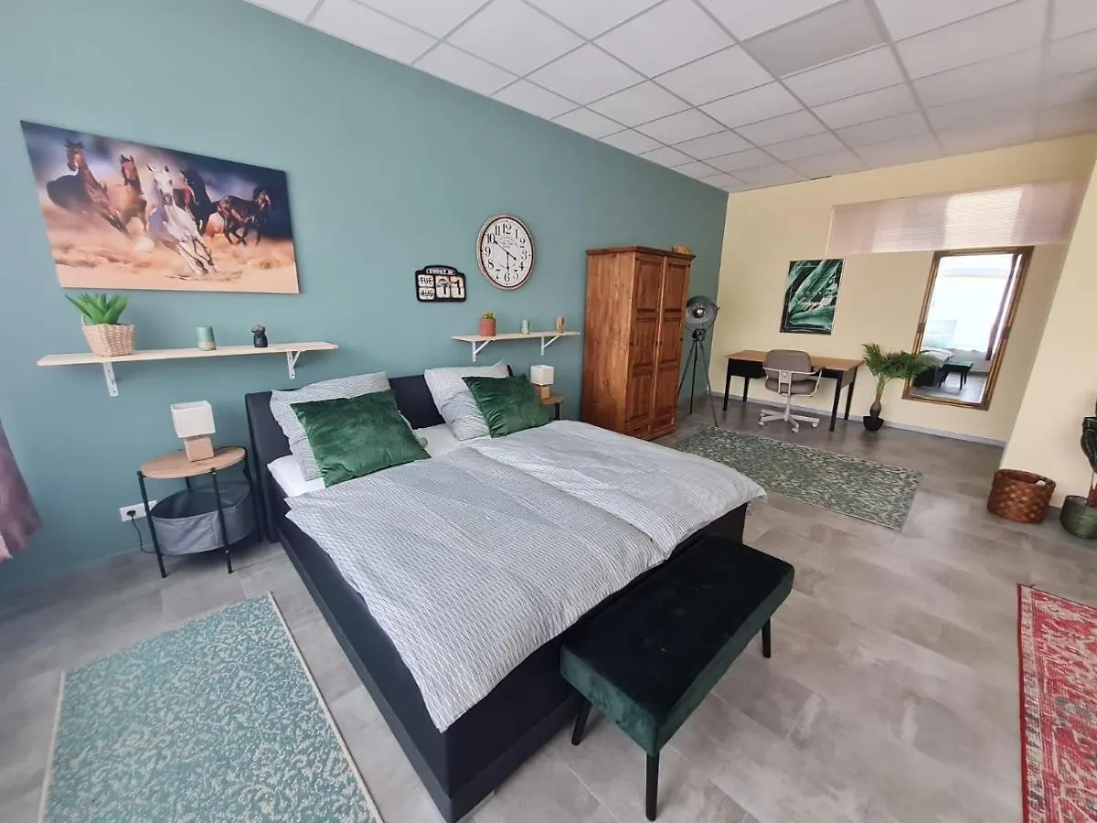 Freienwohnung Nahe Kuhsee Am Zwolf Apostel Platz Augsburg