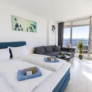 Arbio I Balcony Apartahotel