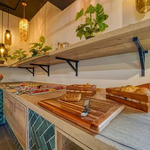 Vienna House Easy By Wyndham Otel