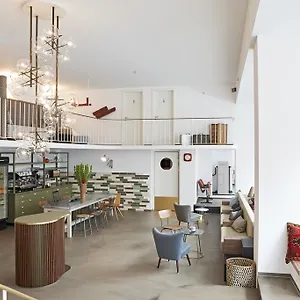 Nonstop - Ubernacht - Hostelhotelhome Аугсбург